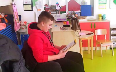 „Čitam, dam, sretan sam – svoju knjigu daruj i tuđe srce obraduj“